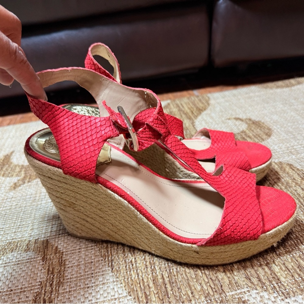 Vince Camuto Strappy Wedges, red size 9.5